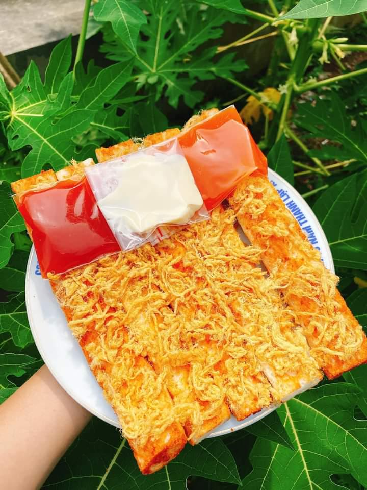 banh-my-nuong-cha-bong-ron-tan