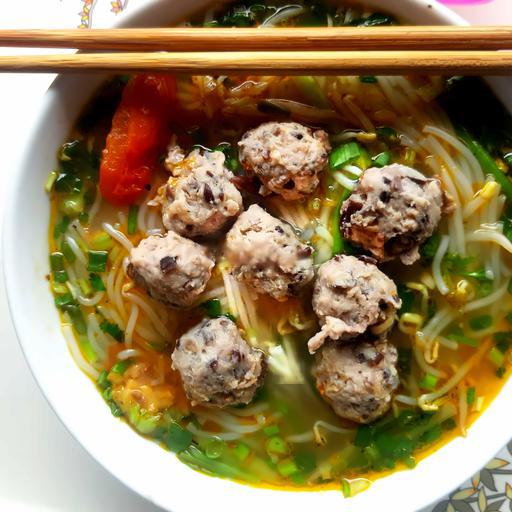 bun-moc-chan-tang-o-trang-mieng