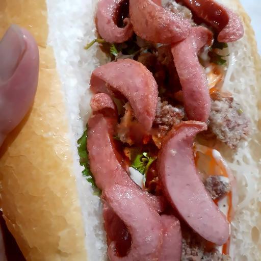 banh-my-pate-xuc-xich