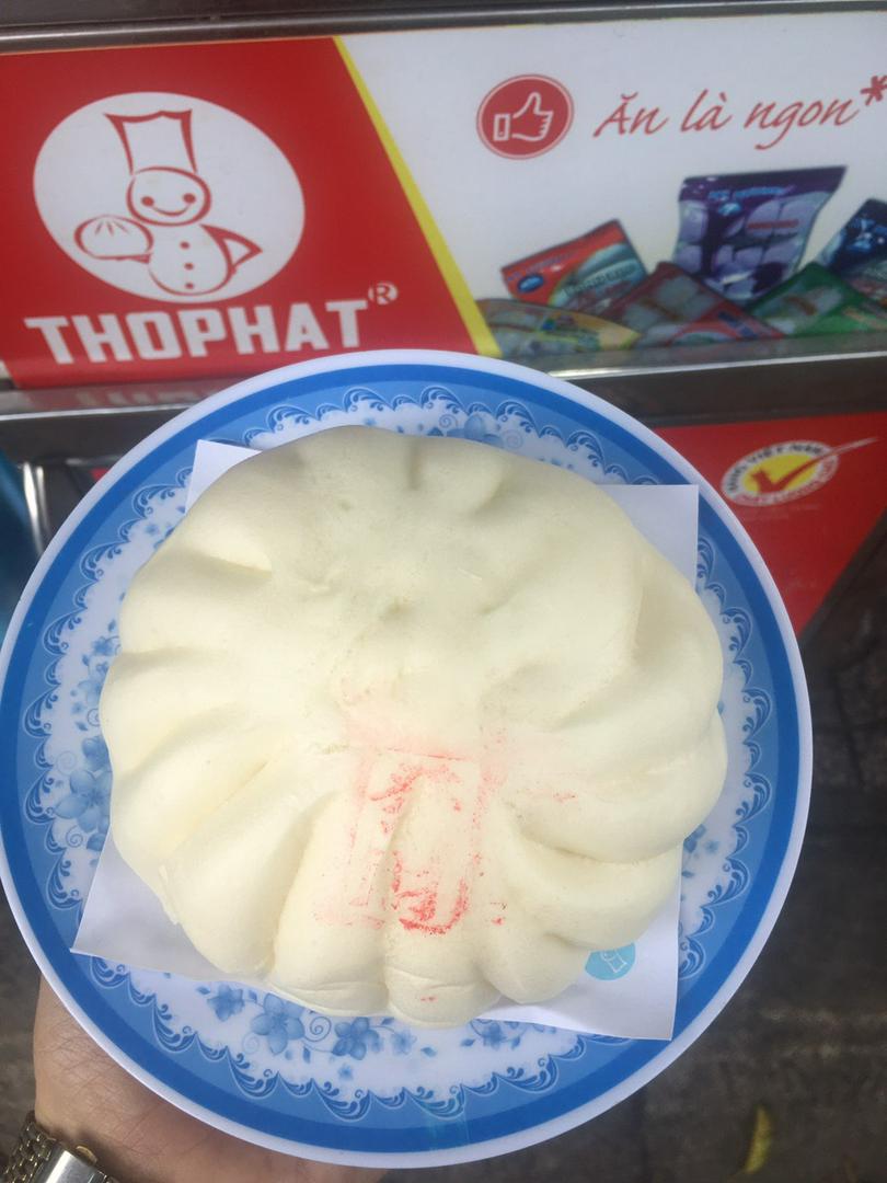 banh-bao-tho-phat-trung-cut-thit-bam