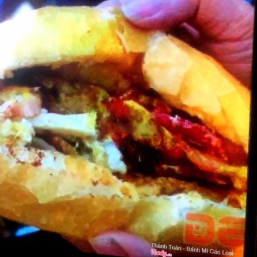 banh-my-nem-chua-bo-kho