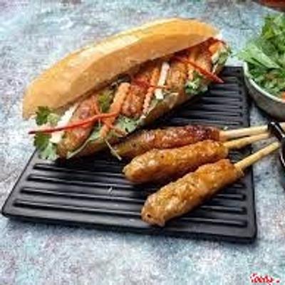 banh-mi-nem-nuong-ac-biet