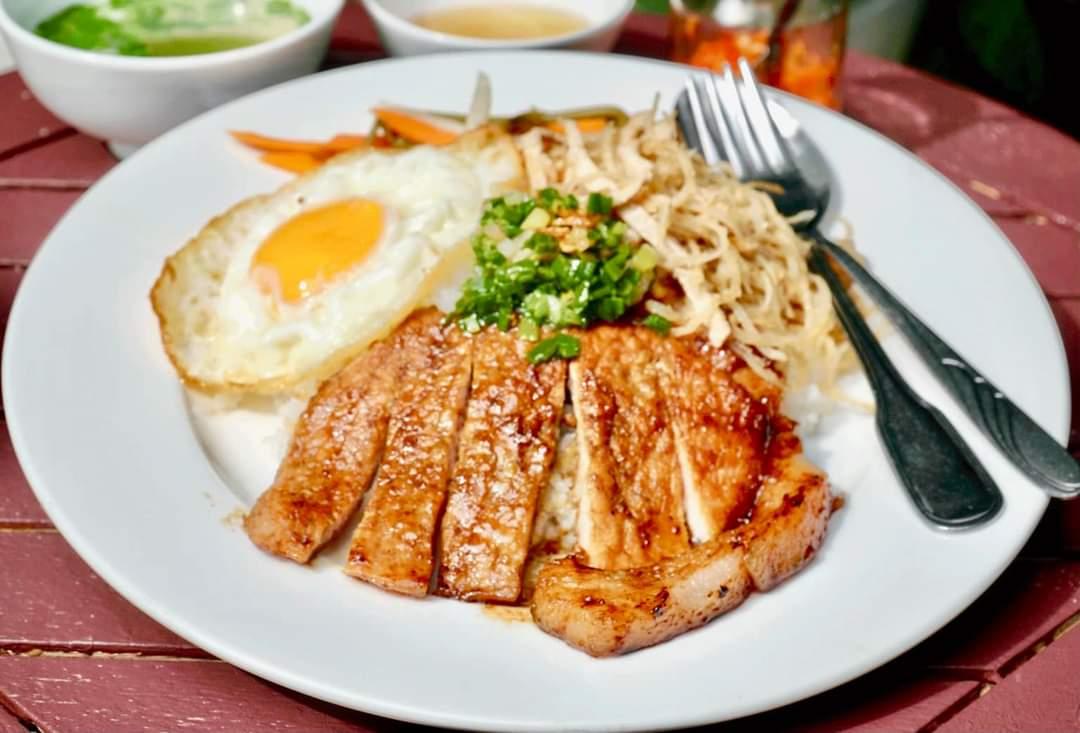 com-tam-cha-bi-op-la