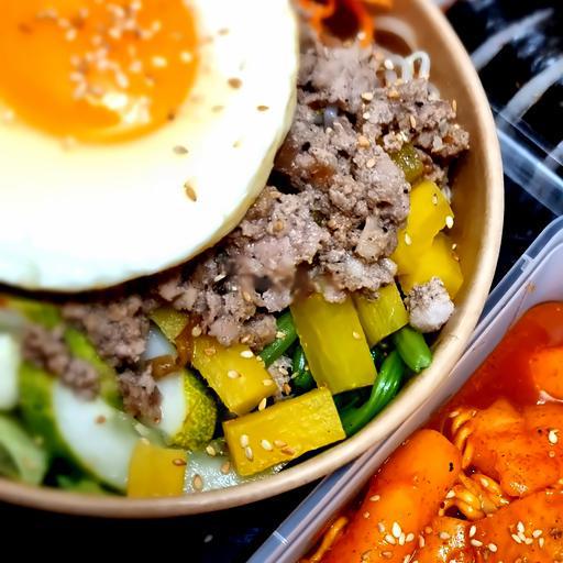 com-tron-truyen-thong