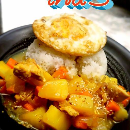 com-ca-ri-truyen-thong-kem-trung-op-la