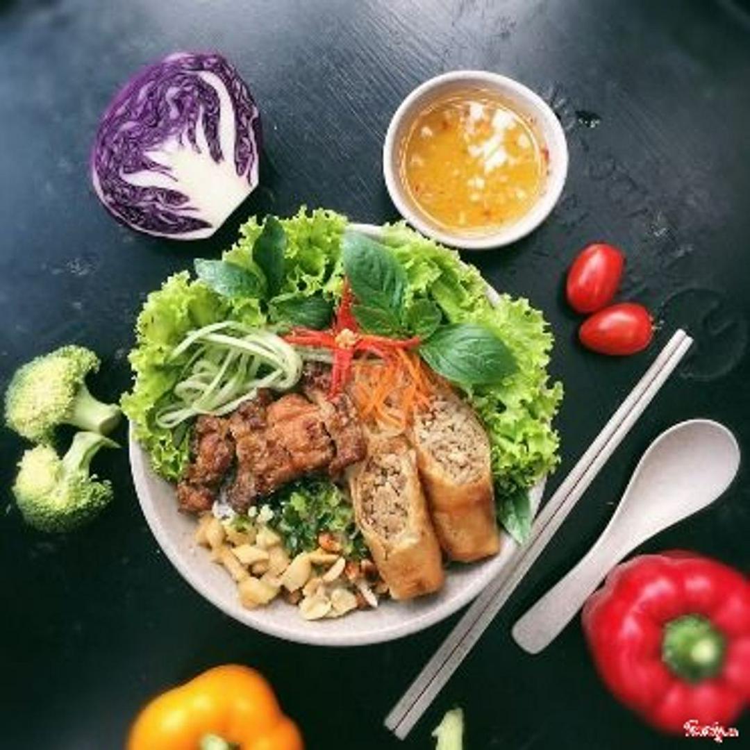 bun-thit-nuong-cha-gio