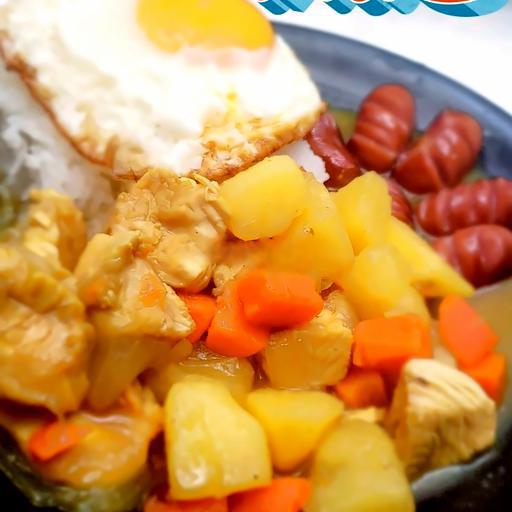 com-ca-ri-xuc-xich-bi-han-quoc-kem-trung-op