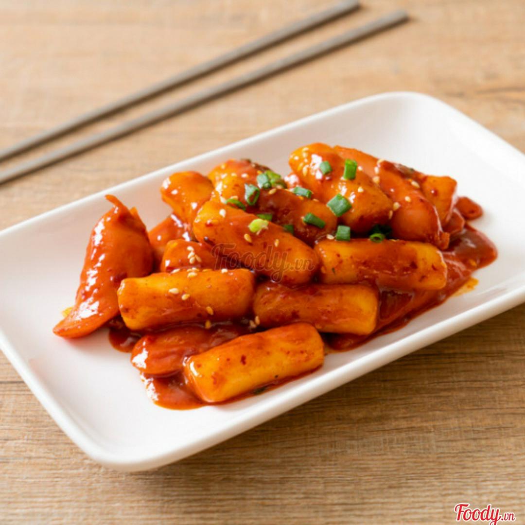 banh-gao-chien-sot-cay-nong