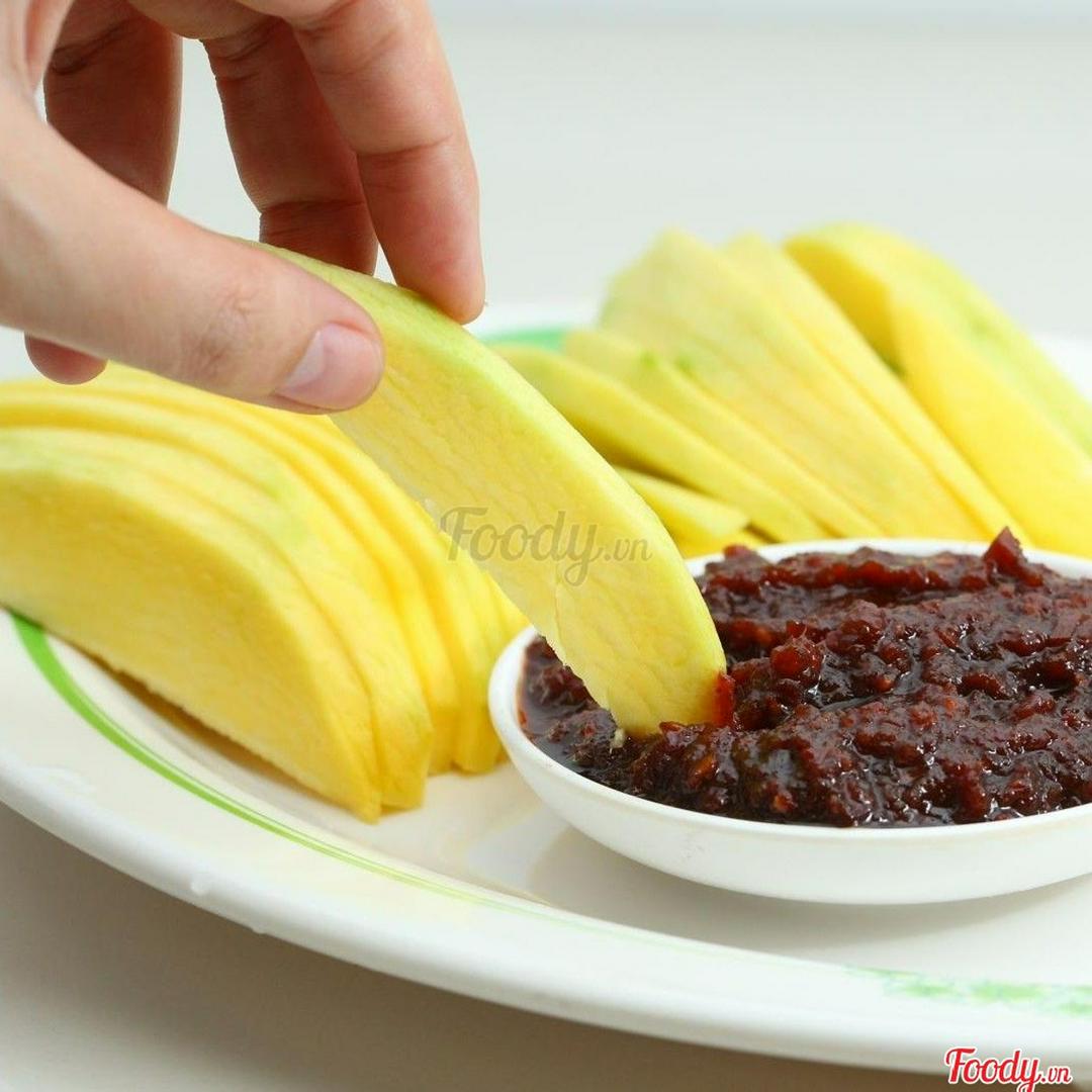 xoai-tu-quy-cat-mieng-cham-mam-ruoc-ruoc