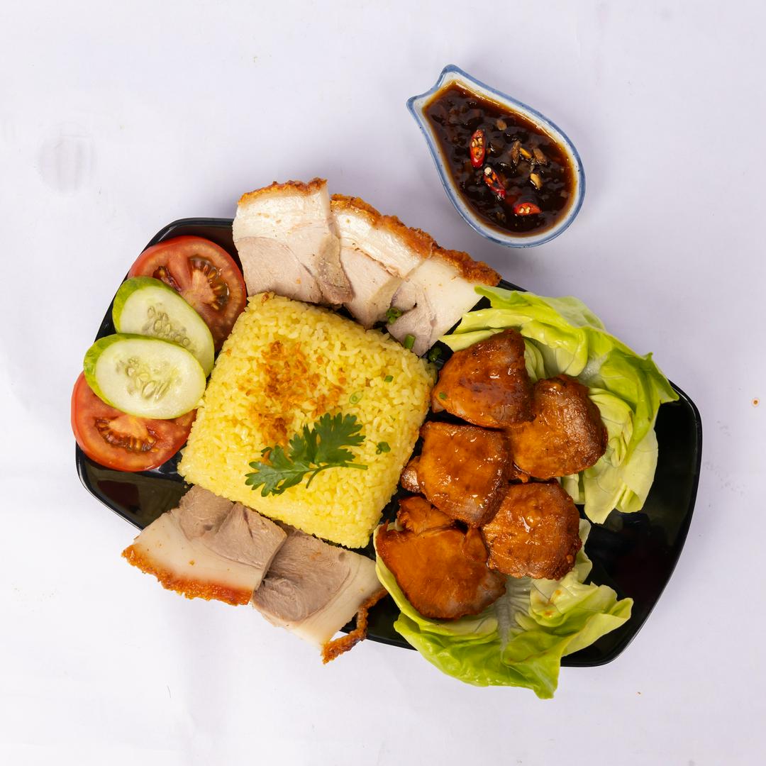 com-xa-xiu-heo-quay-nk