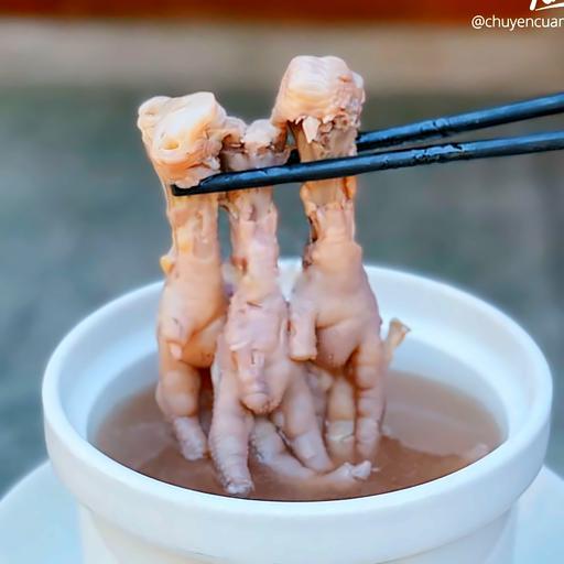 chan-ga-ham-au-phong