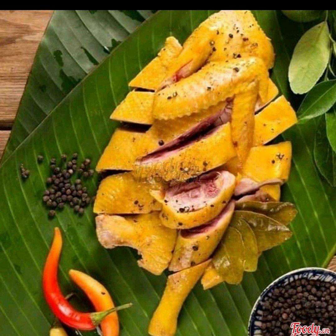 ga-u-muoi-hoa-tieu-nua-con-nong