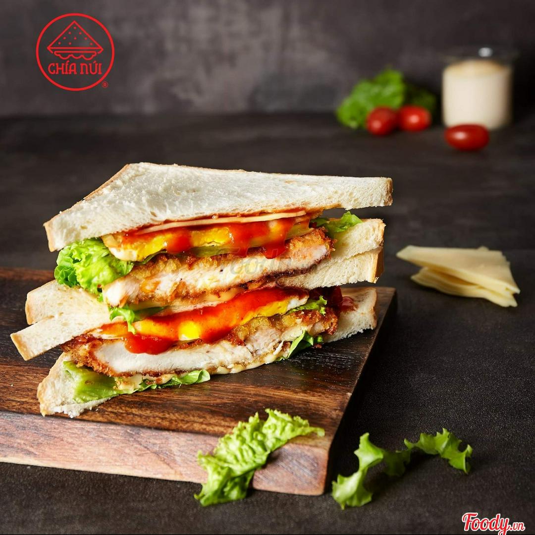 sandwich-bo-2-tang-trung-pho-mai-1-pepsi
