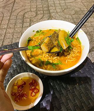 mi-goi-pha-lau-bo-phan-lon