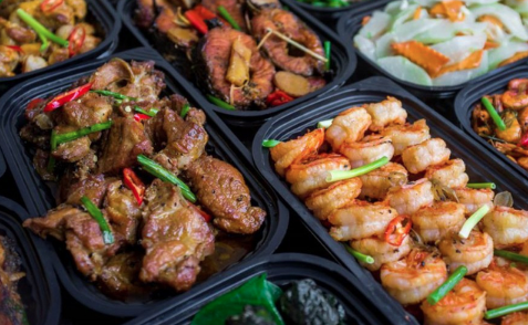 Út---Cơm-Tấm-&-Cơm-Phần