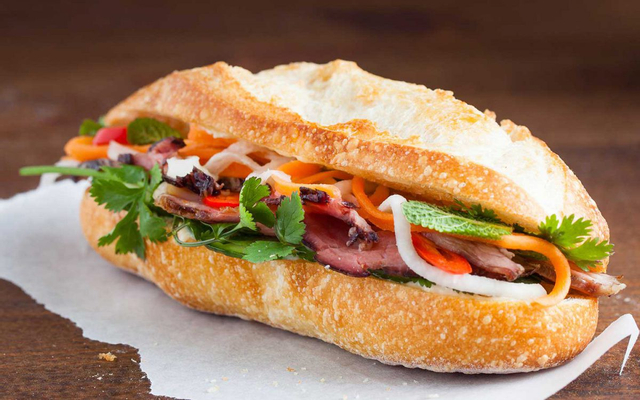 banh-mi-ha-hoi-quynh-huong-hoa-hao