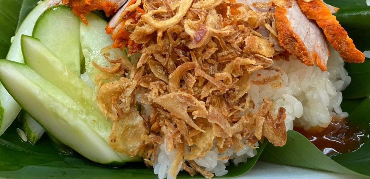 thanh-loan-banh-mi-chao-ao-sen