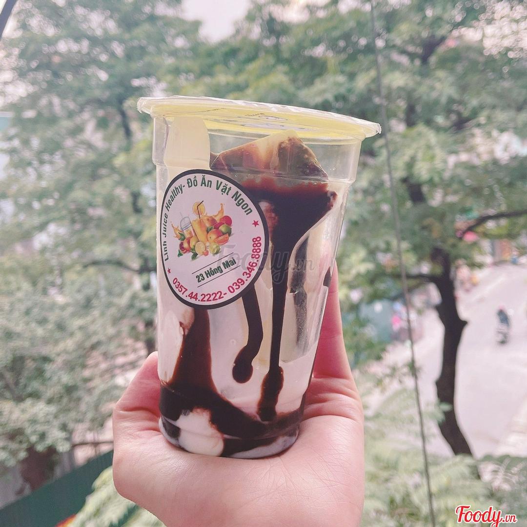 sua-chua-deo-socola-cot-dua