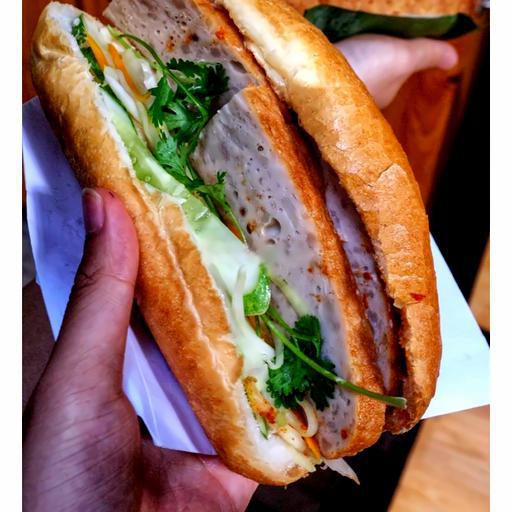 banh-mi-cha