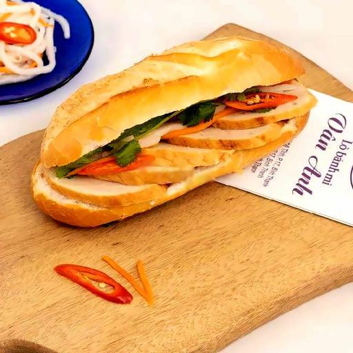 banh-mi-cha-chien