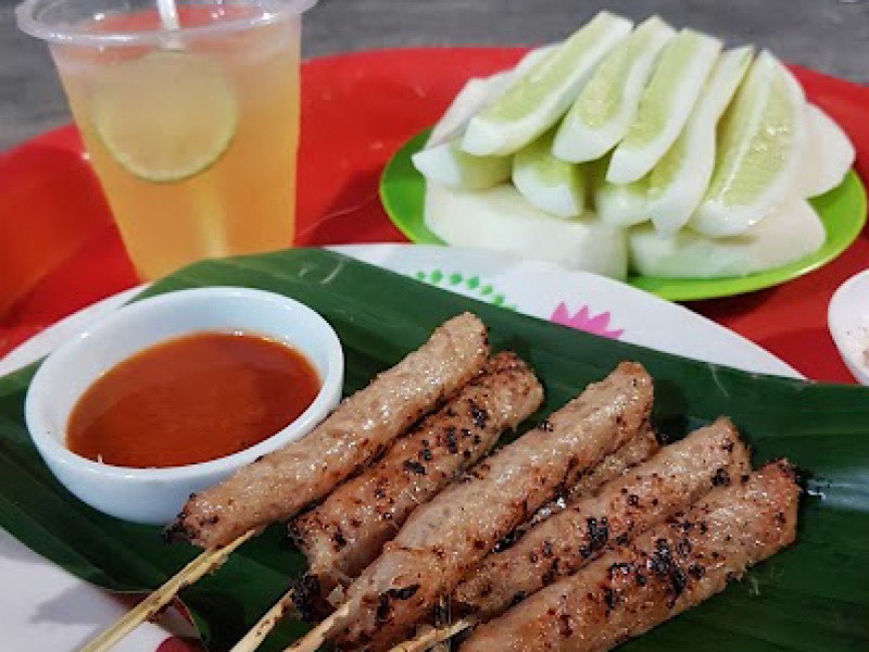 nem-chua-nuong-ran-au-trieu-minh-khai