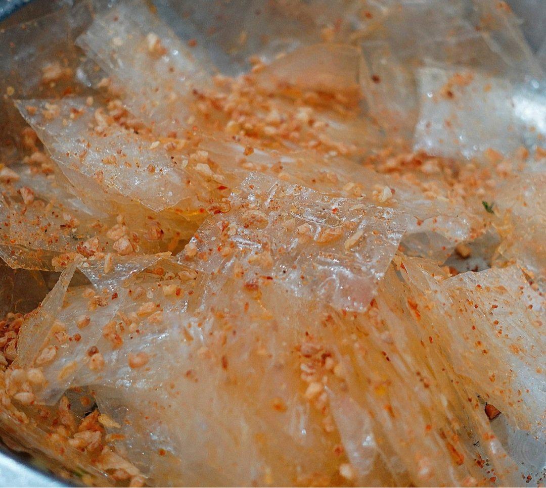 banh-trang-sa-te-toi