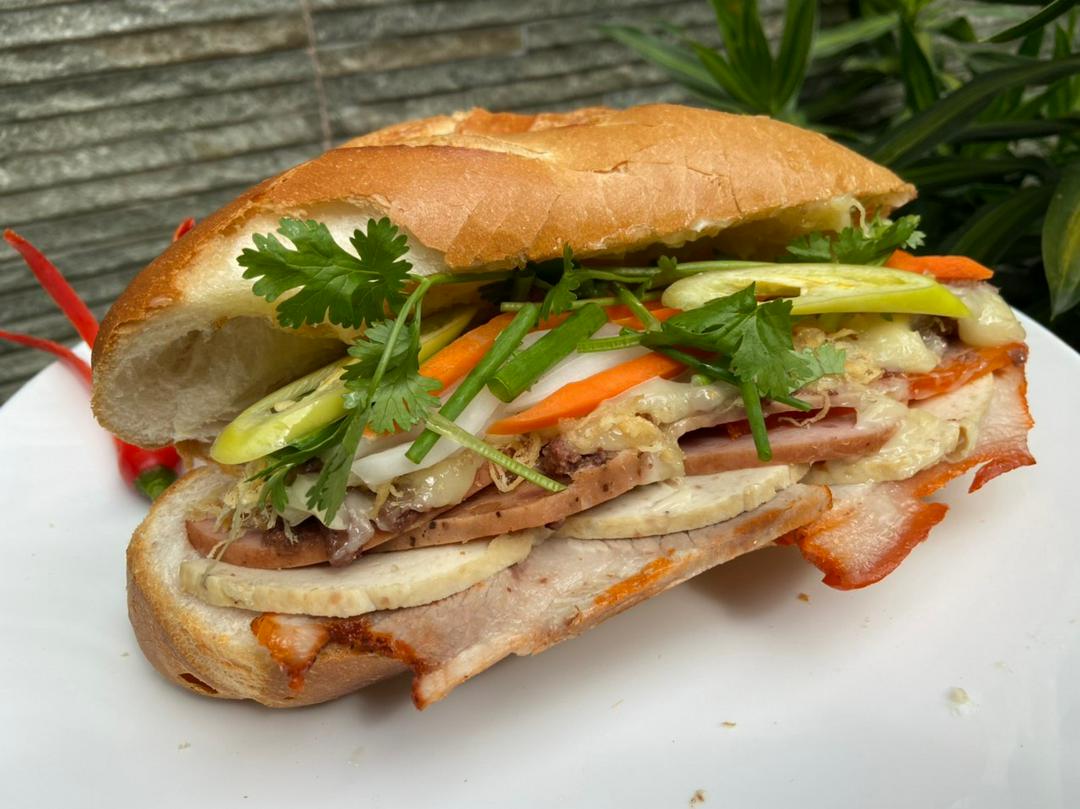 banh-mi-thit-ac-biet