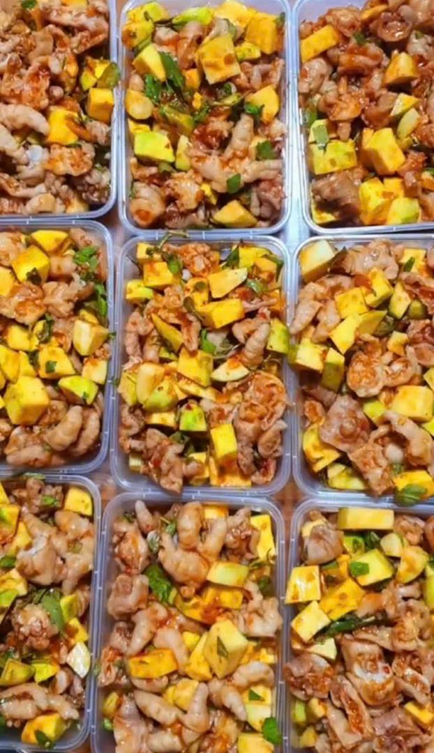 chân gà sốt thái (vừa)