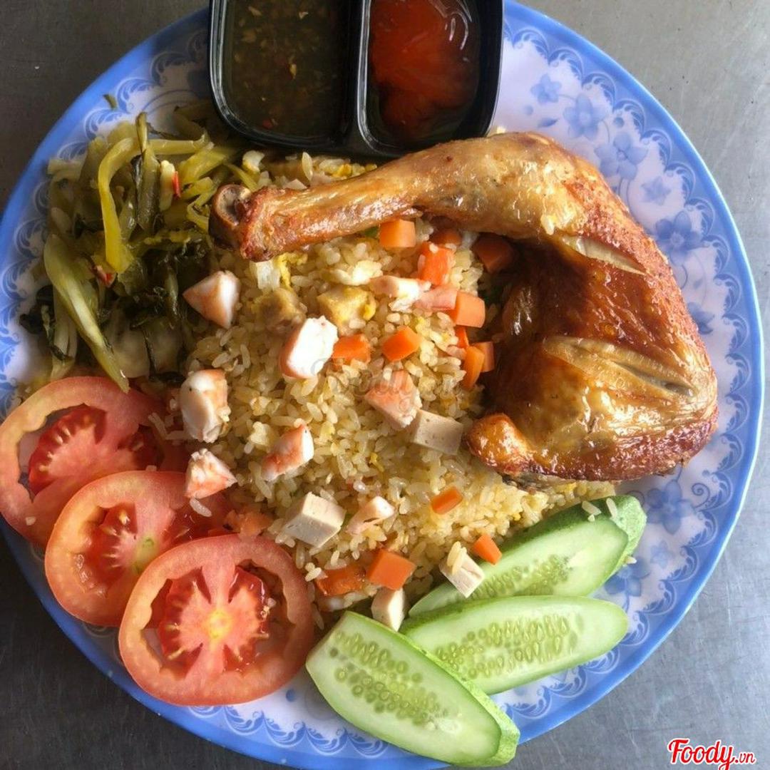 com-chien-hai-san-ga-ta-goc-tu