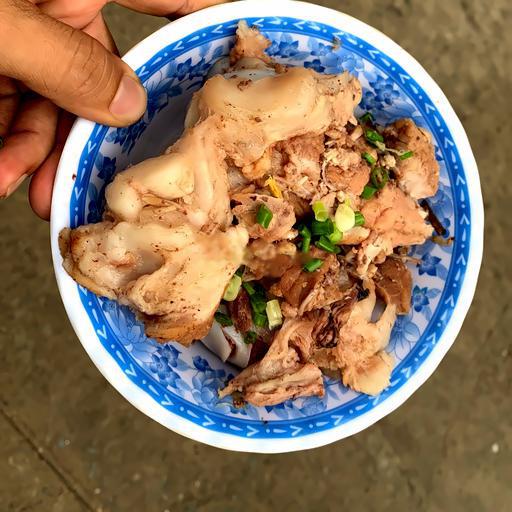 hu-tieu-kho-xuong-ong