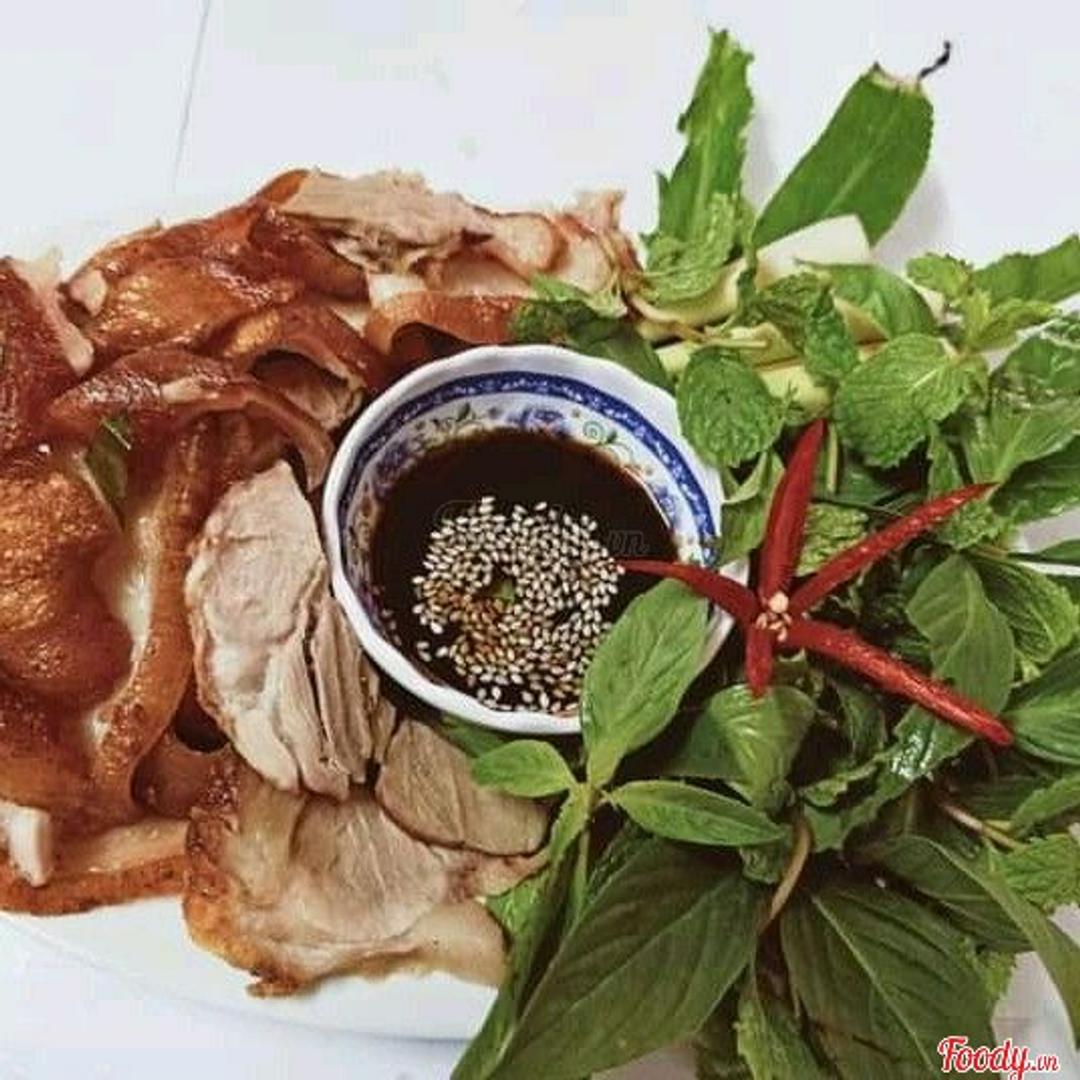 gio-heo-nuong-mac-mat