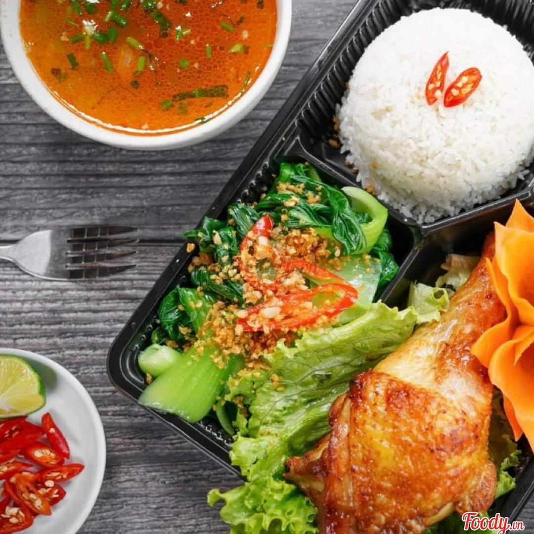 com-tam-ui-ga-chien-mam