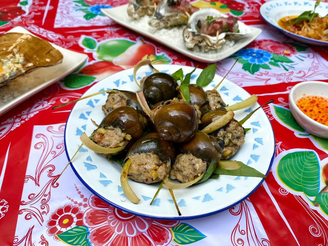 oc-buou-nhoi-thit-nuoc-mam-gung