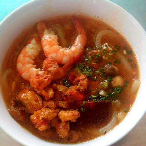 banh-canh-hai-san-cua-tom-co-hop