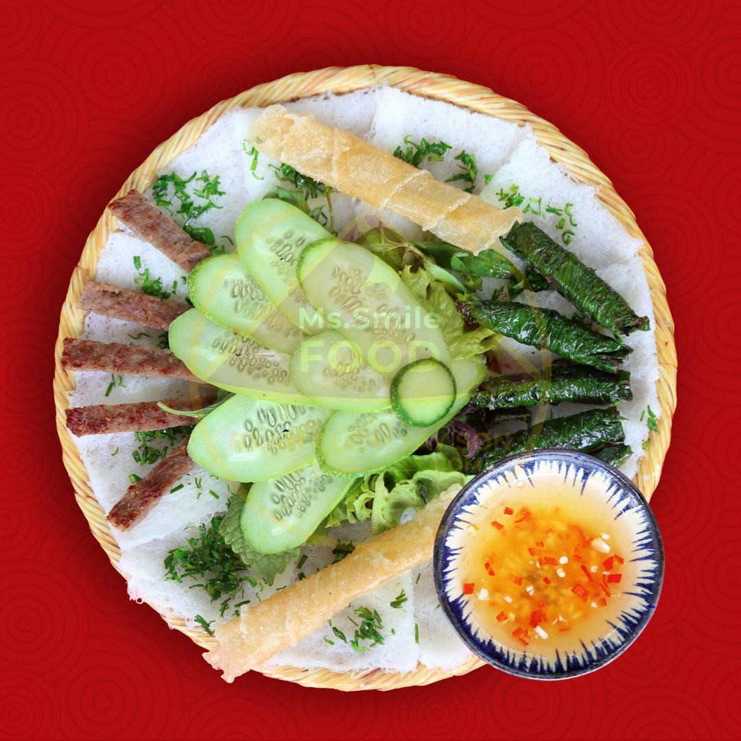 banh-hoi-nem-nuong-lui-bo-tra-tac-mat-ong