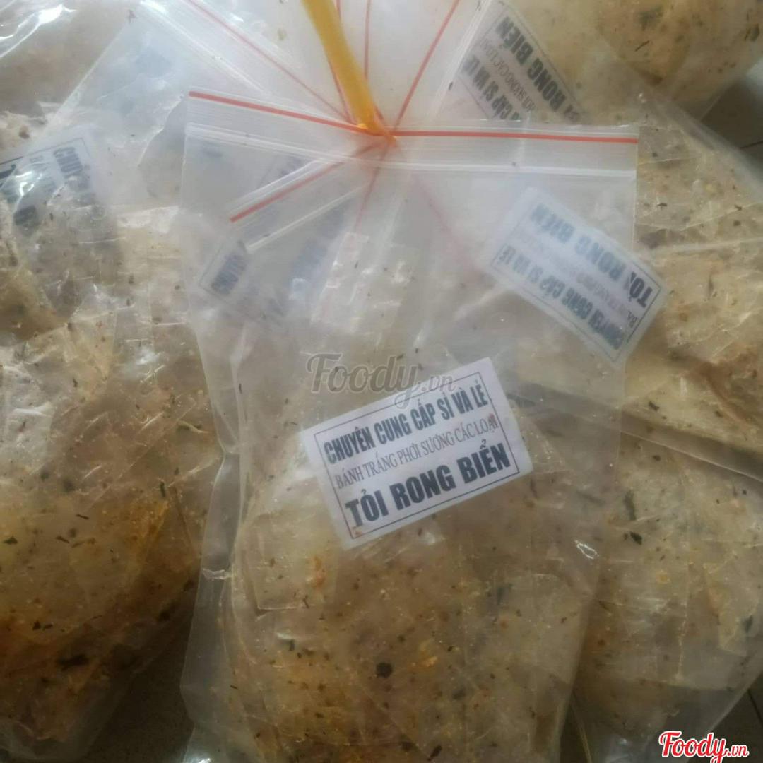 banh-trang-toi-rong-bien