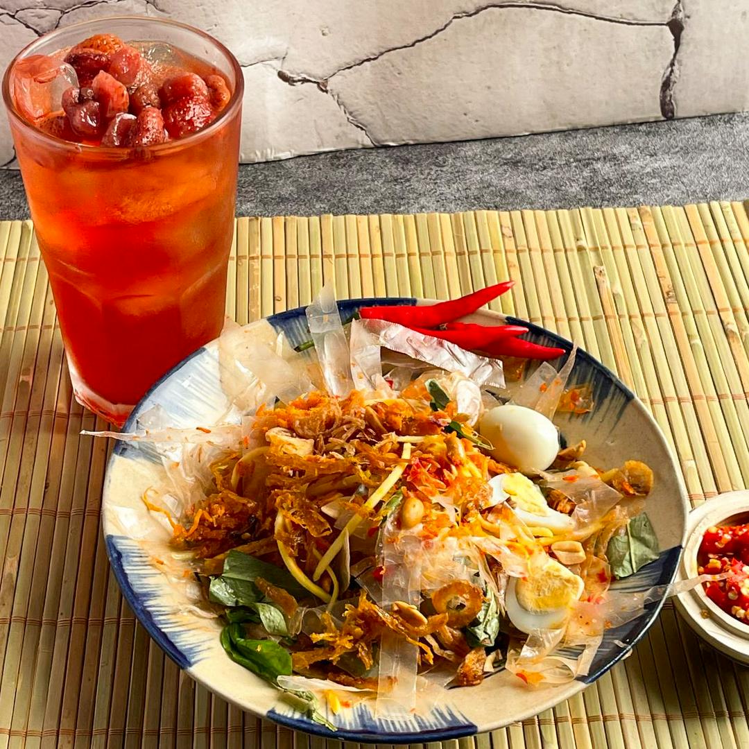 combo-banh-trang-tron-hop-lon-tra-trai-cay