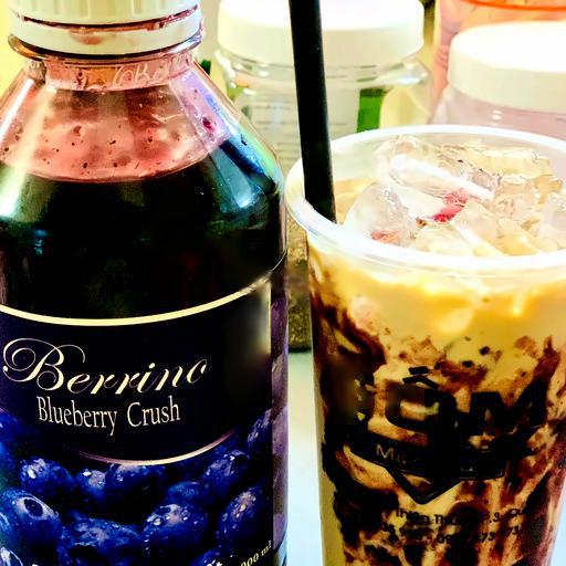 tra-sua-mut-viet-quat