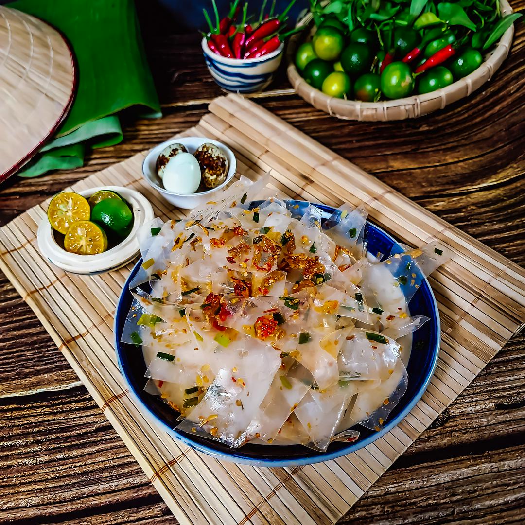 banh-trang-sate-hanh-phi-mo-hanh-3-trung-cut