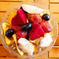 trai-cay-thap-cam-dam-yogurt