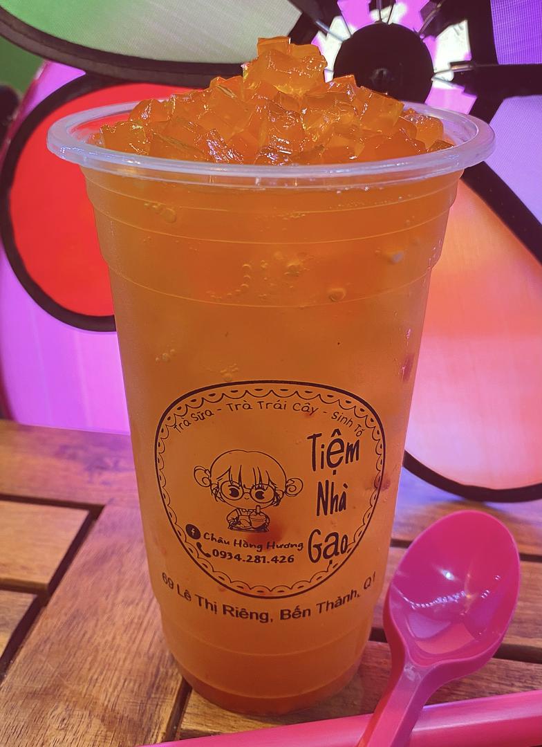 tra-oi-hong-dua-luoi-700ml