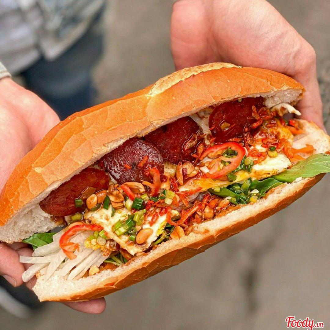 banh-my-pate-lap-xuong