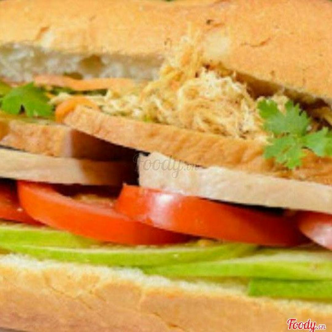 banh-my-pate-gio-cha