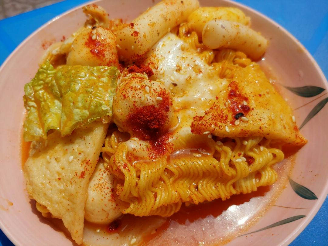 mi-cay-tron-tokbokki-1-cam-vat