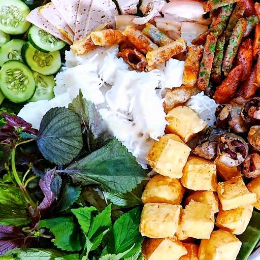 bun-au-ay-u-cha-bam-2-mieng