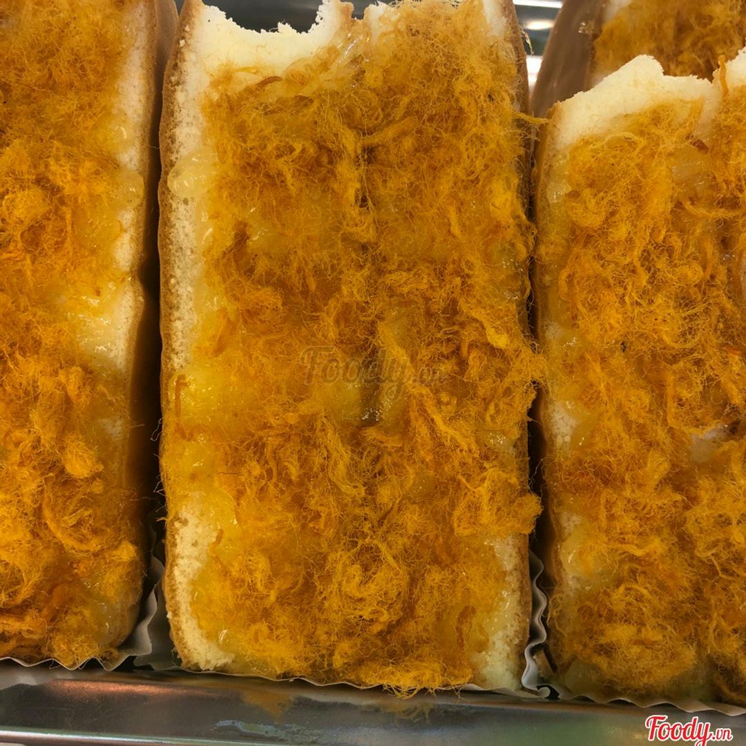 bong-lan-tam-giac-ga-cay