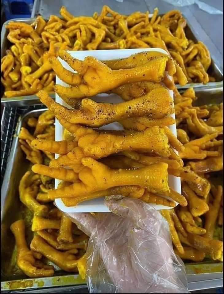 chan-ga-u-muoi-co-xuong-goi-9-10-chan-gia-vi-cham