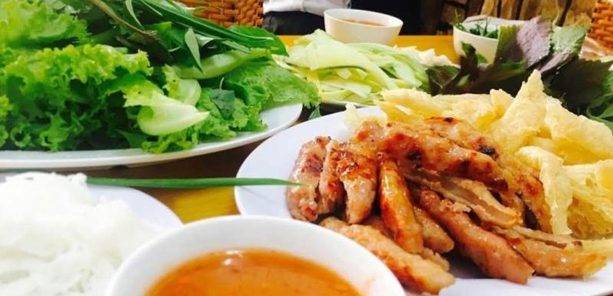 nem-nuong-nha-trang-tam-viet-uong-lang
