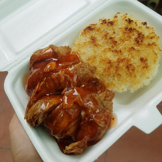 com-trang-ga-chien-sot-chua-ngot