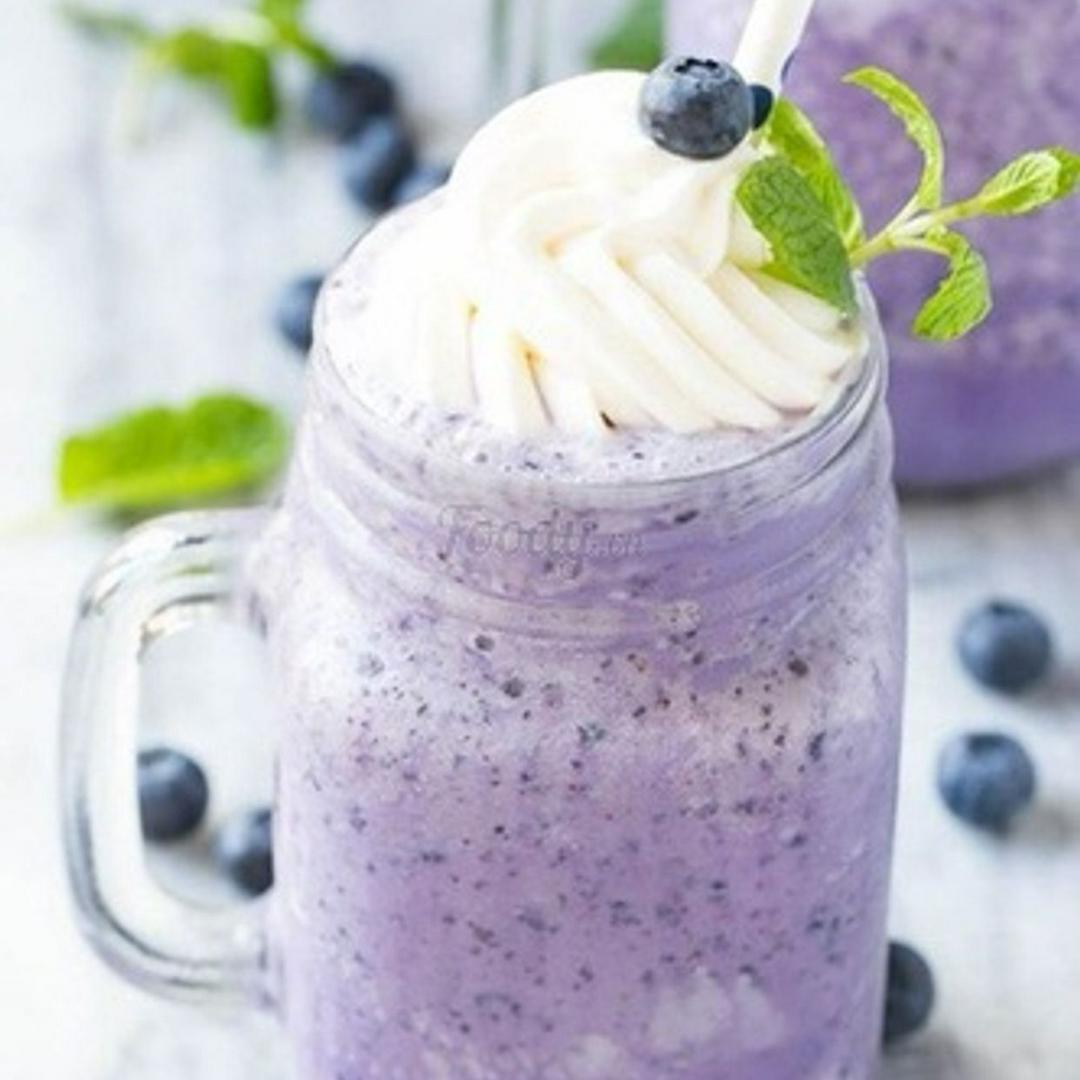 viet-quat-a-xay-yaourt